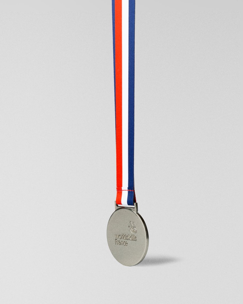 Medalhas WorldSkills personalizadas de 70 mm em bronze com relevo e fita à medida
