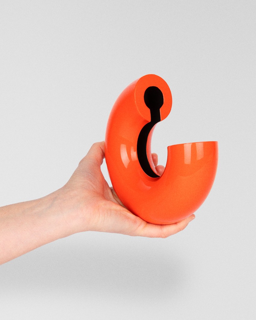 Troféu feito por medida fabricado pela Sustain Awards para Prémios C de C - Jovens Criativos, 2025