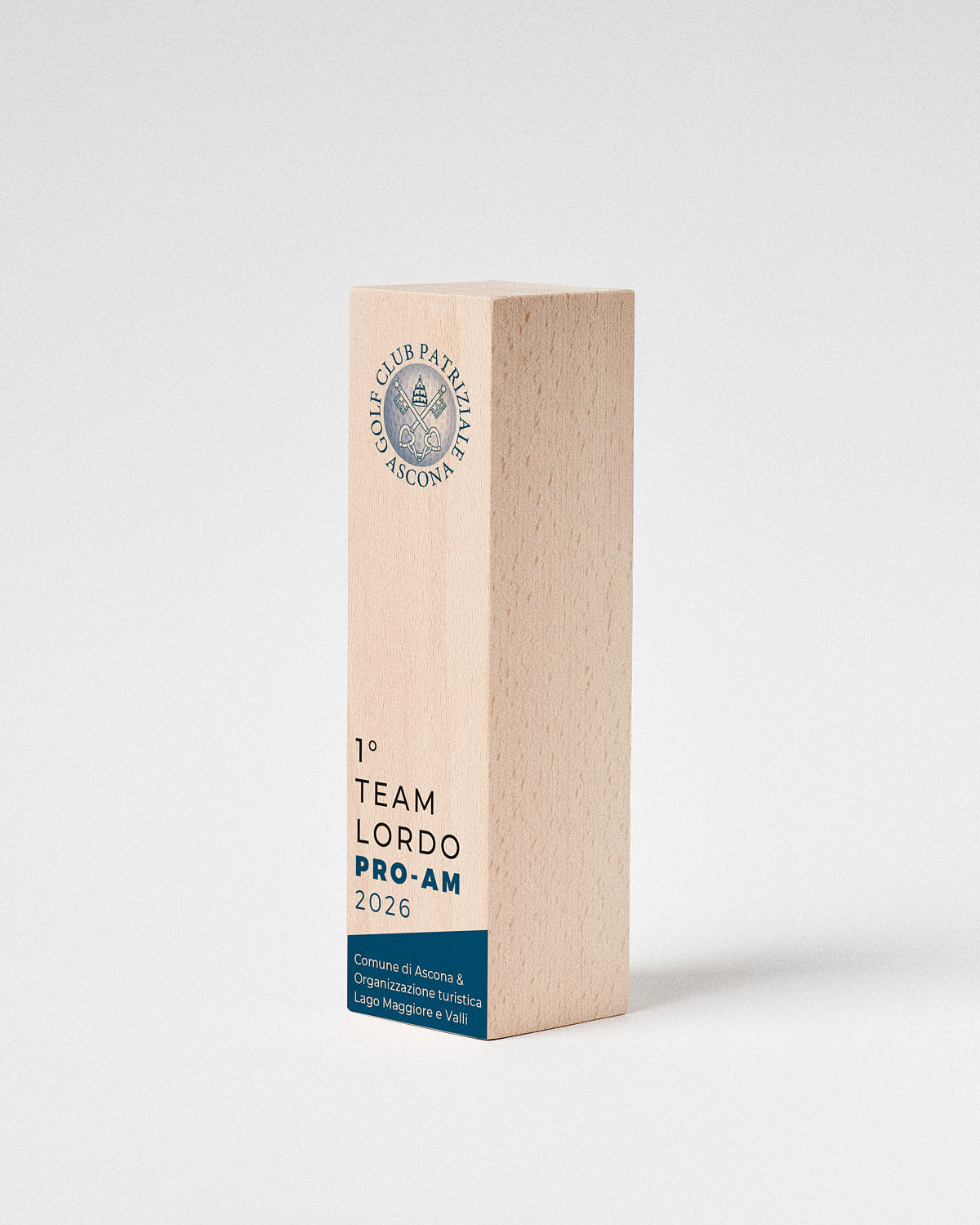 Ejemplo personalizaci&oacute;n trofeo Totem LOG