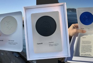 OpenAI Milestone Awards: quando o design do troféu se torna uma estratégia de marketing