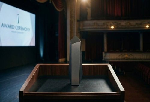 Troféus para patrocinadores de eventos: design que multiplica a visibilidade da marca